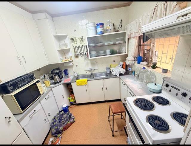 3 BEDROOM HOUSE FOR SALE IN VANDERBIJLPARK CW 4